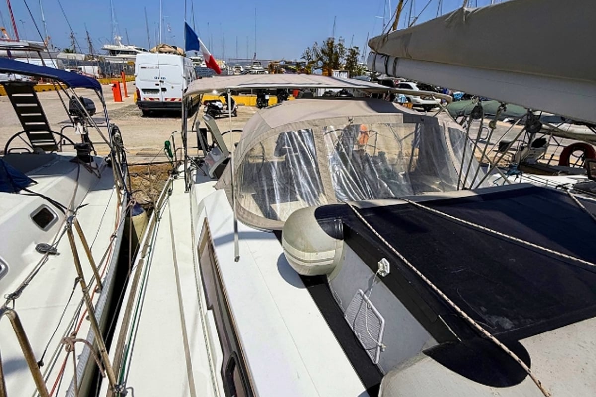 Dufour 410 Grand Large, Freedom