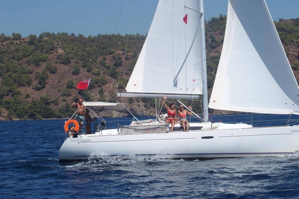 Oceanis 37, Glen Rosa