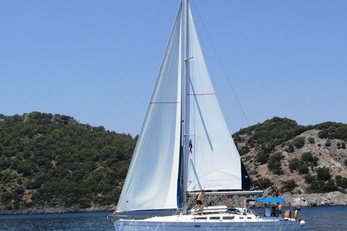 Sun Odyssey 43 , Saida