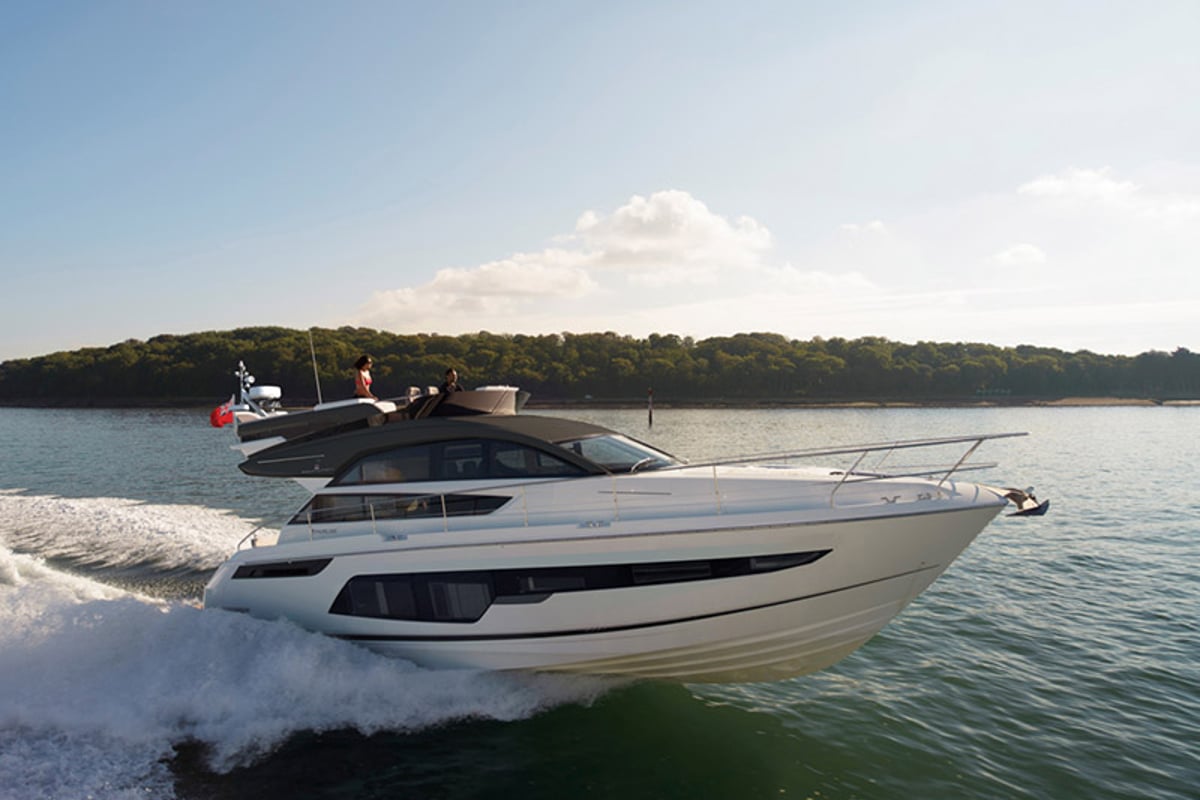 Fairline Squadron 50, Get Lucky