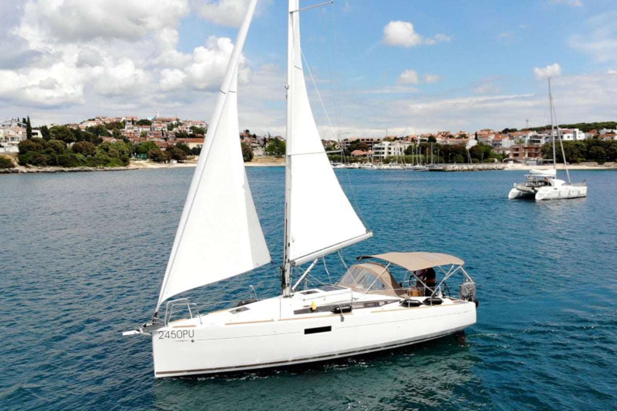 Sun Odyssey 349, Marie