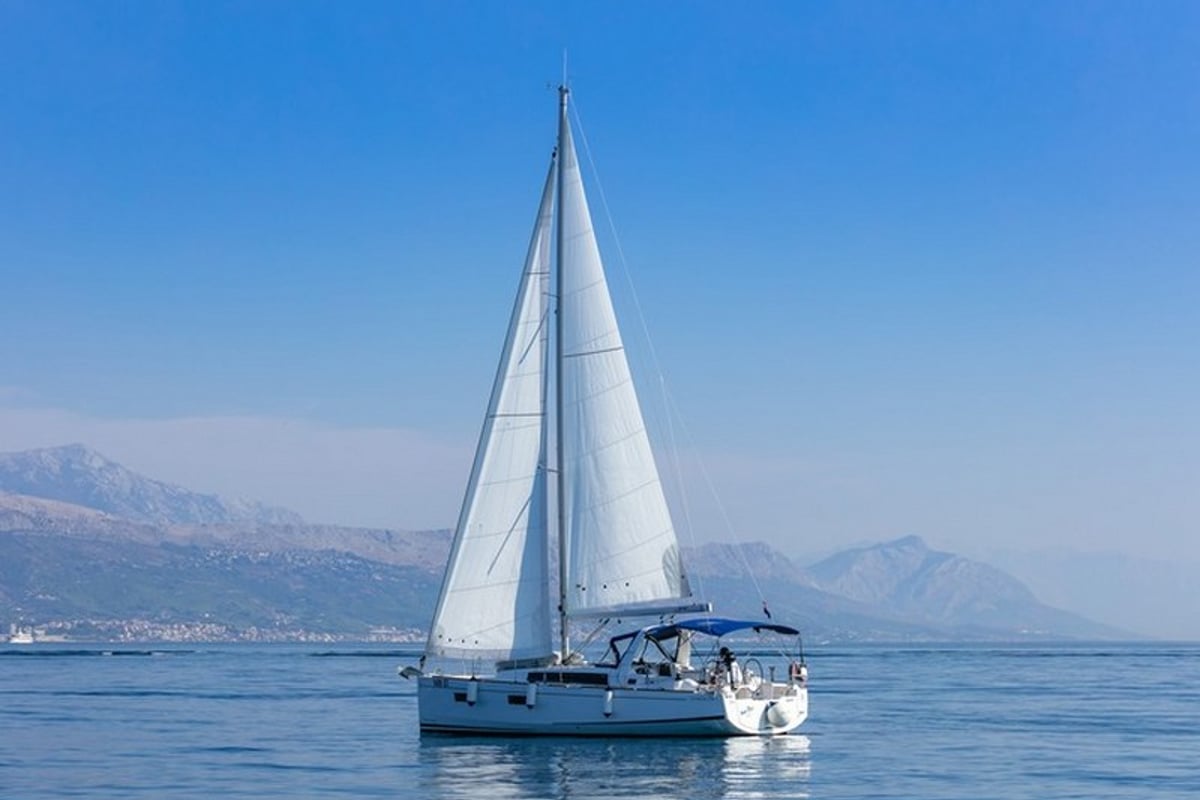 Oceanis 38.1, ANIMA MARIS 2