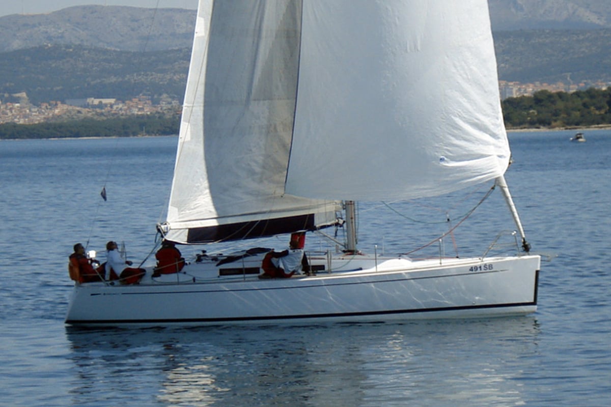 Grand Soleil 37, Sportski Vuk