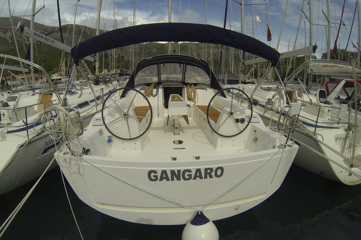 Dufour 382 Grand Large, Gangaro