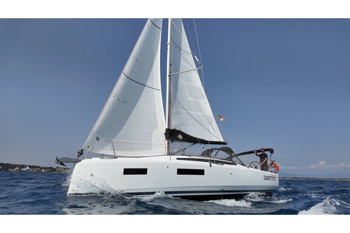 Sun Odyssey 350, All in