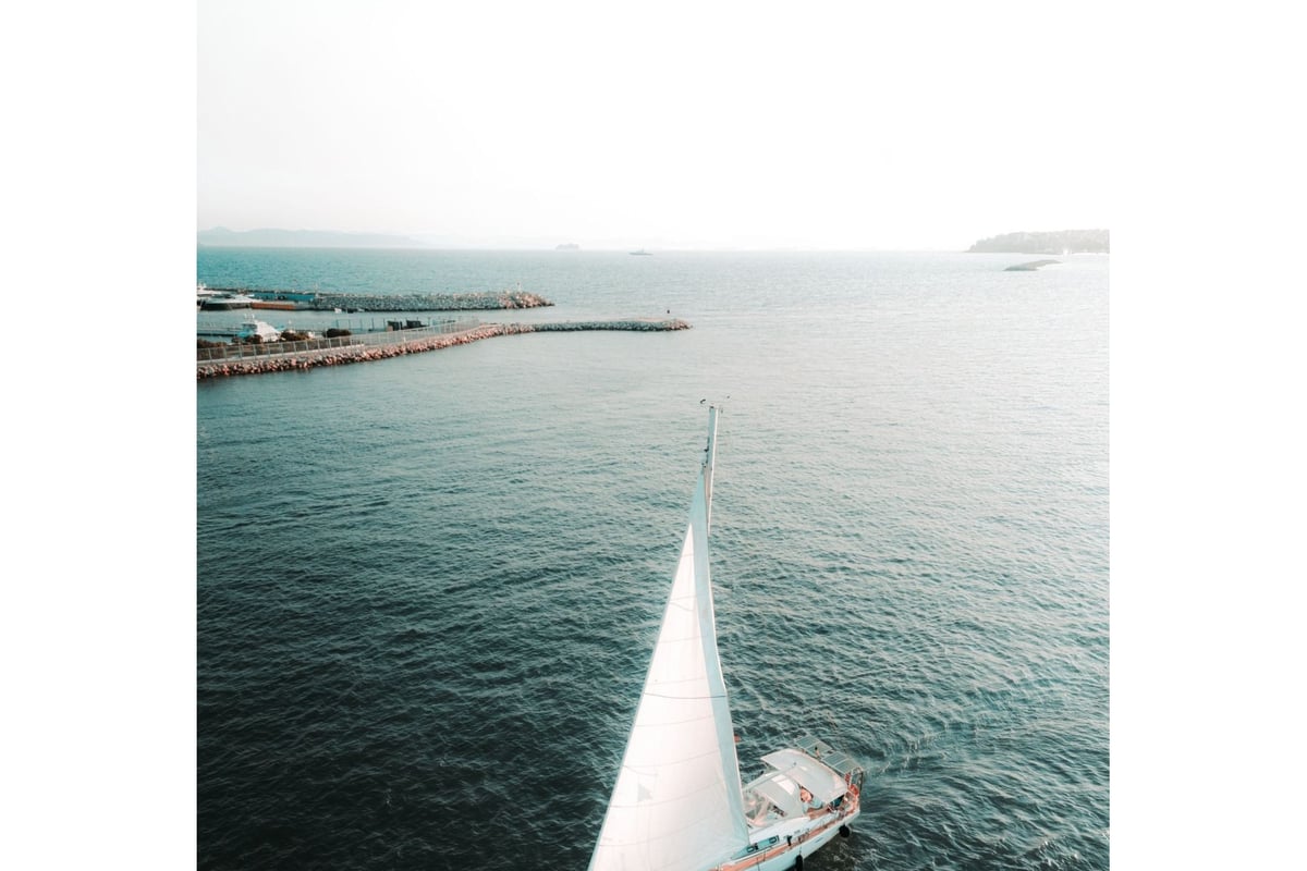 Oceanis 45, Familia L