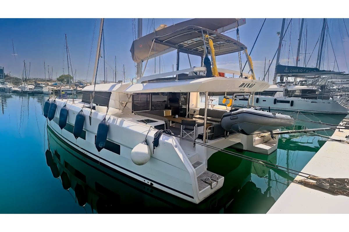 Dufour Catamaran 48, Danai - Skippered