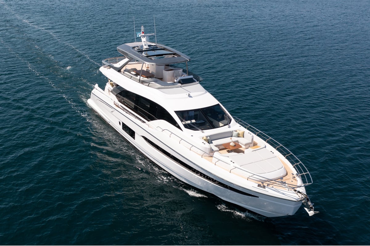 Azimut 78 Fly, PREWI