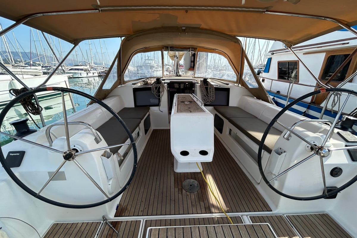 Dufour 412 Grand large, Artemis