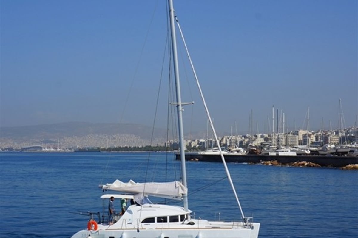 Lagoon 380 S2, Dido