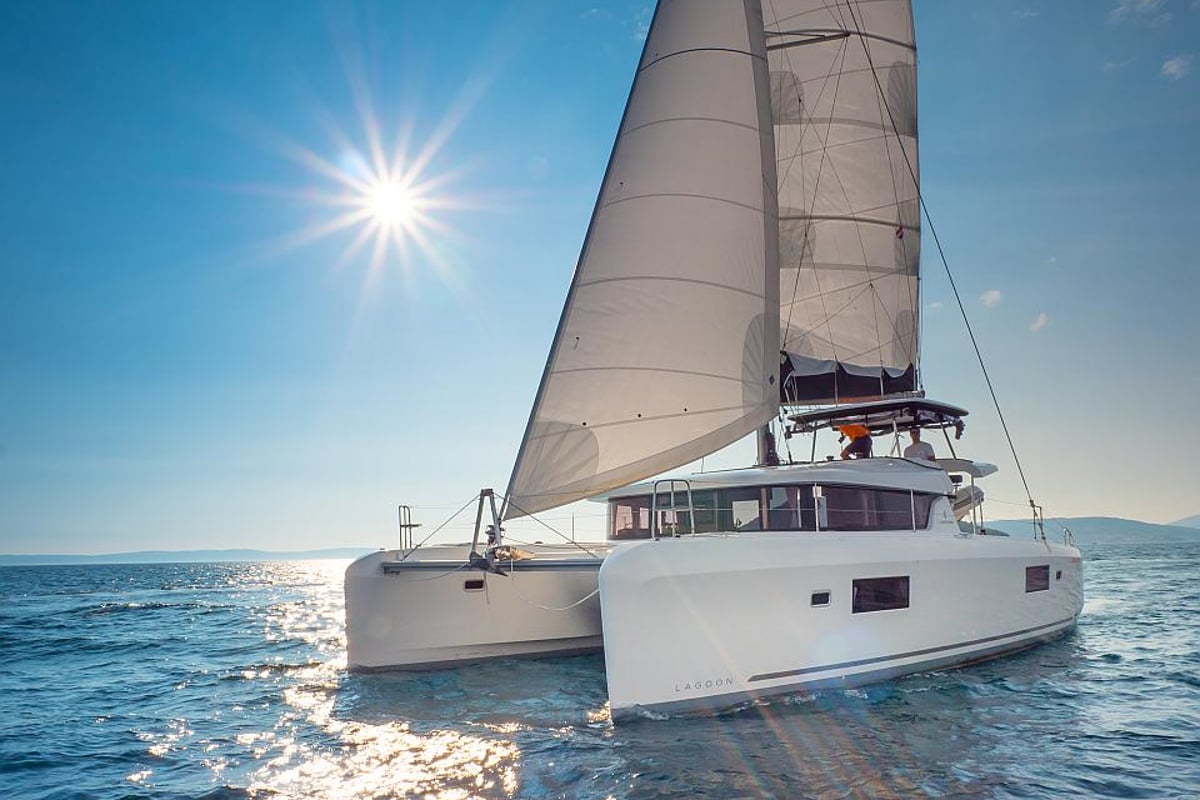 Lagoon 42, SEA VOYAGER 