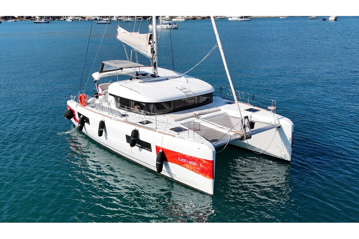Lagoon 40, Mithra