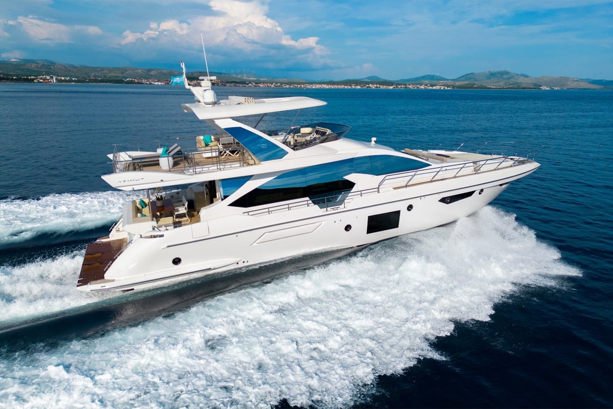 Azimut 72, Mineira