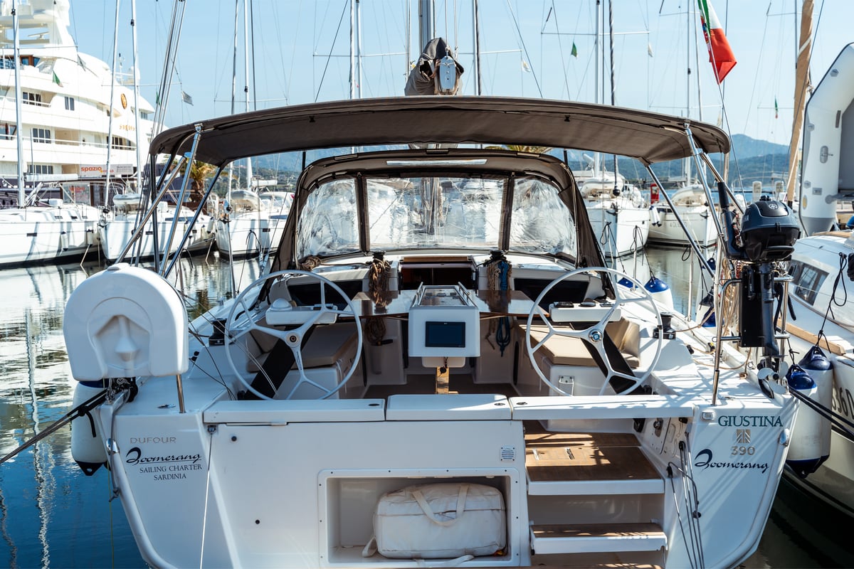 Dufour 390 Grand Large, Giustina