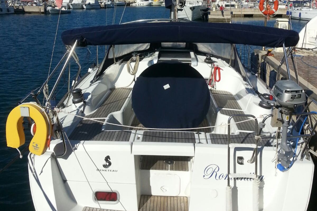 Oceanis 37, Romantica