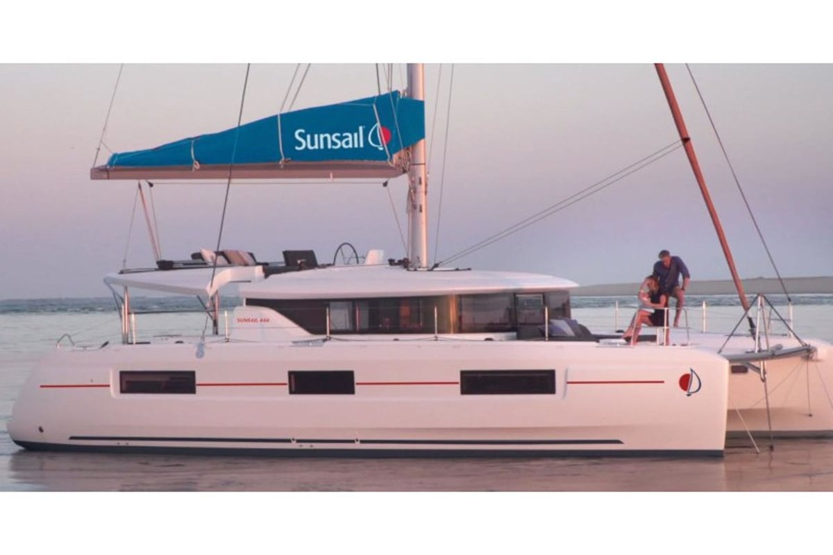 Lagoon 46, Sunsail 46 Cat Classic