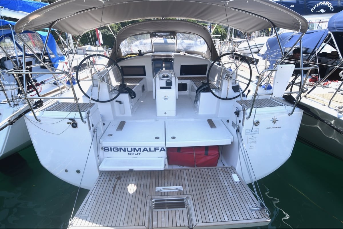 Sun Odyssey 440, Signum Alfa
