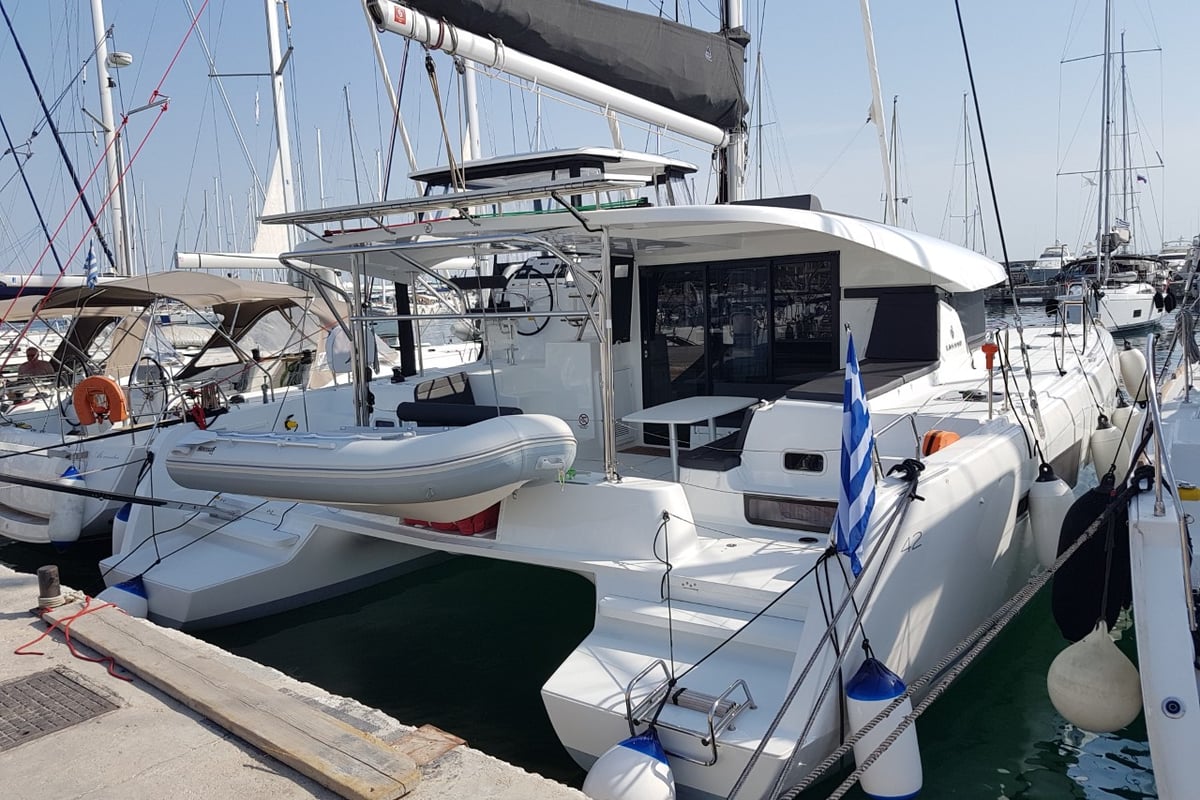 Lagoon 42, Agia Irini