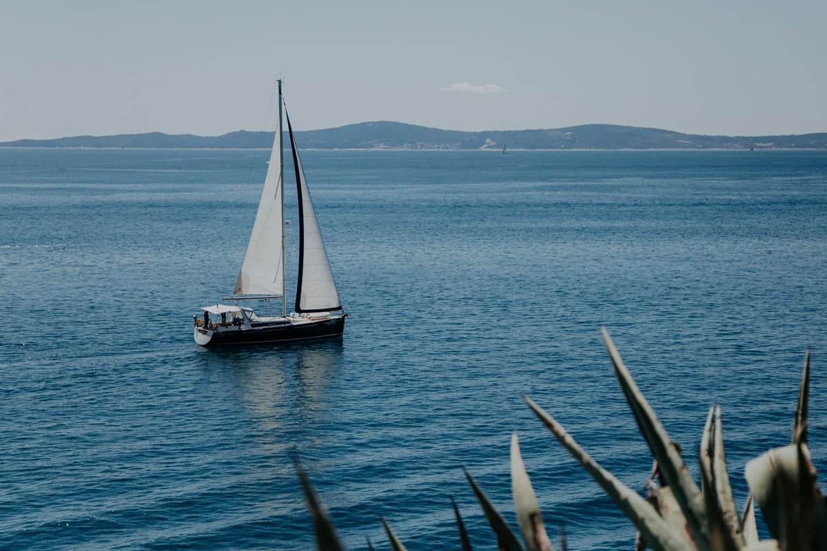 Oceanis 48, GOLD ONE