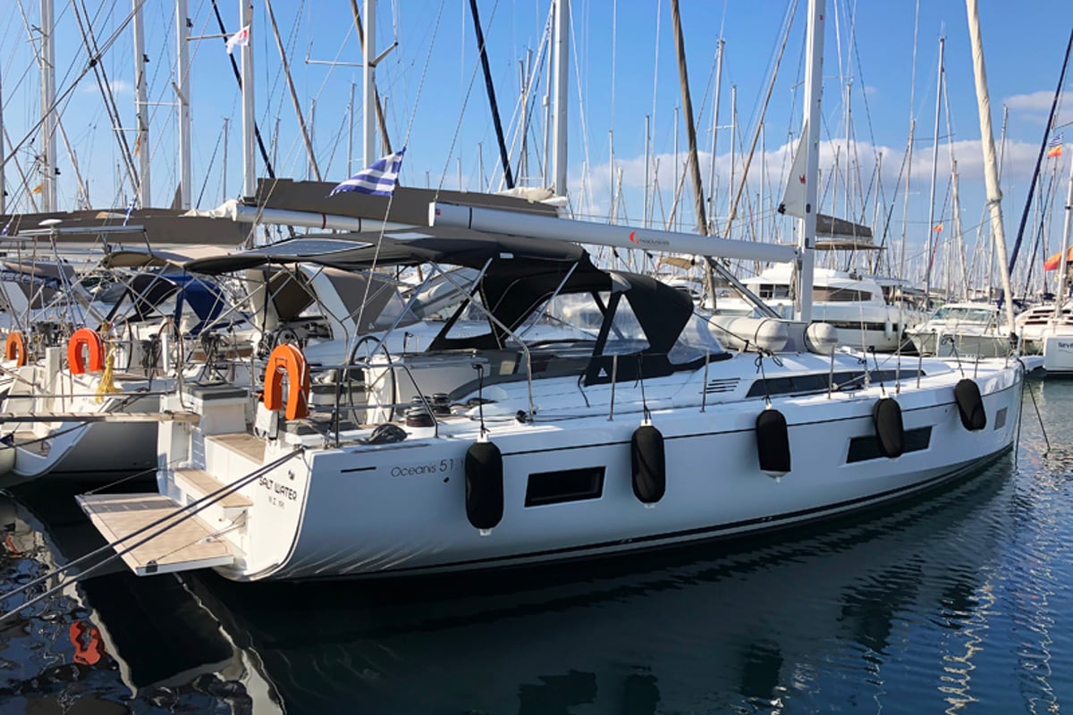 Oceanis 51.1, Salt Water (A/C - Generator - Inverter - 12 pax)