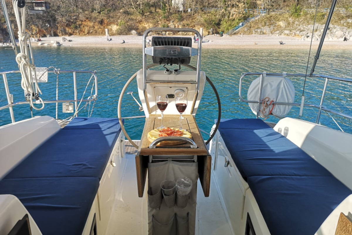 Bavaria 36, Tamra
