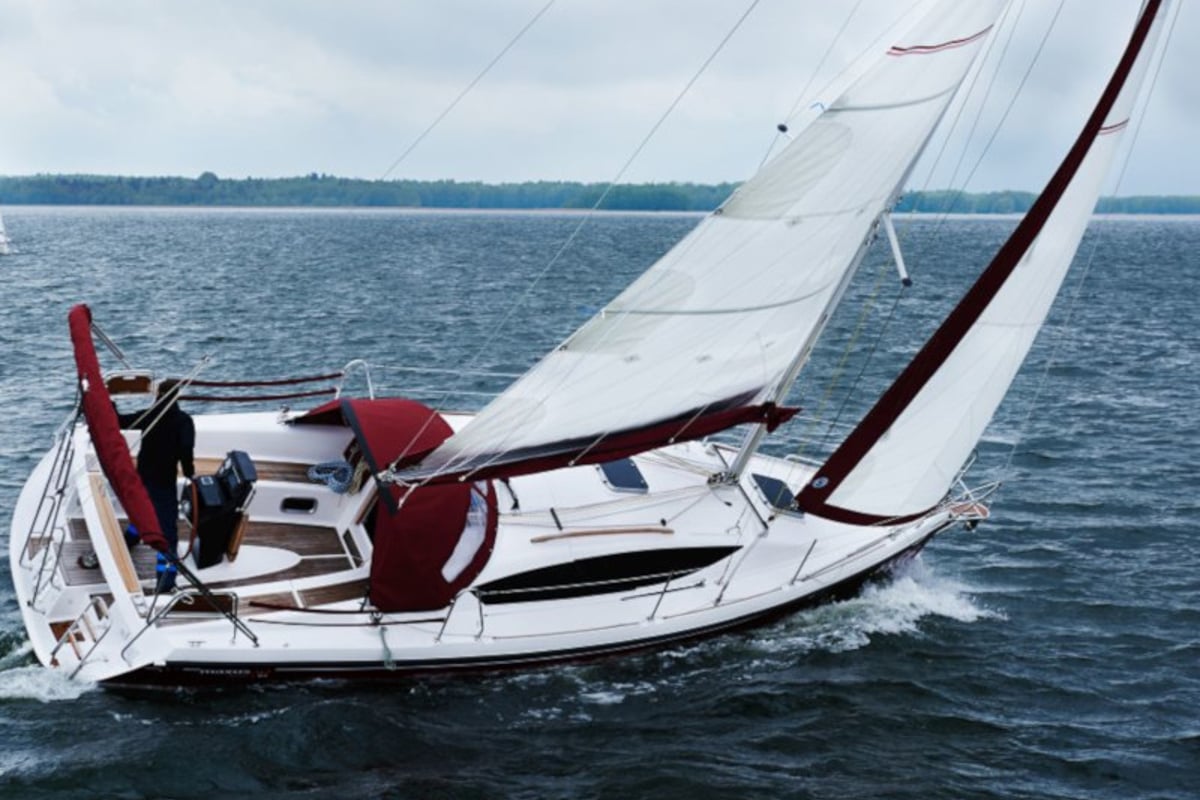 Maxus 33.1 RS Prestige, FROZEN WATER