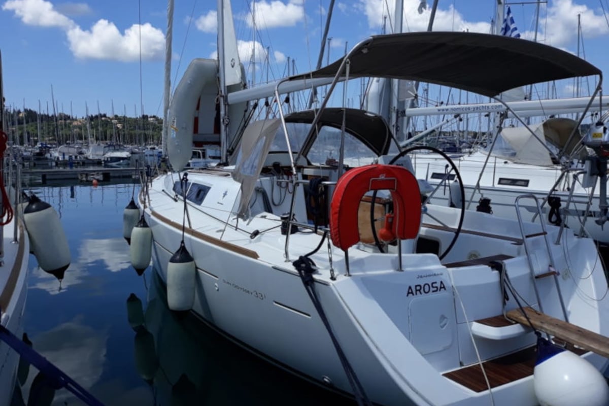 Sun Odyssey 33i, Arosa