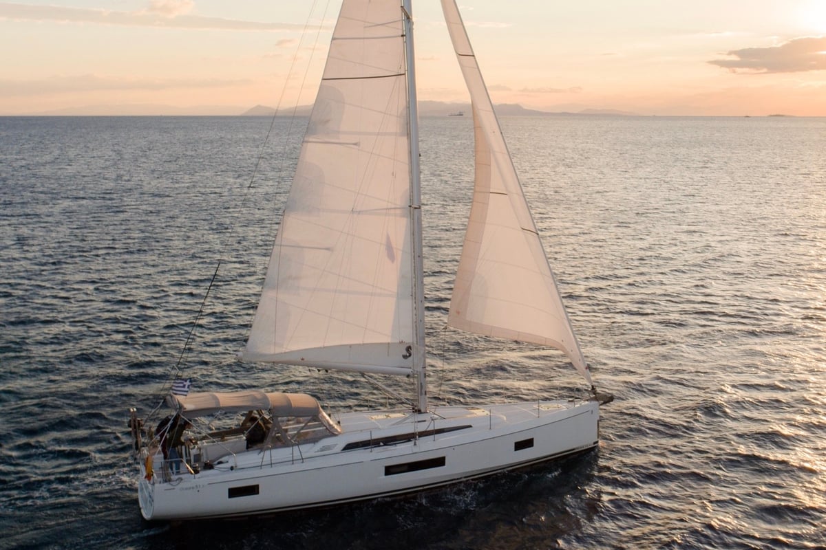 Oceanis 51.1, Viennastar