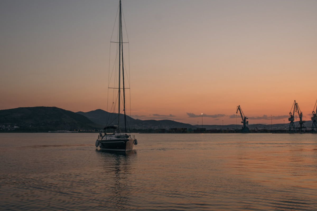 Ocean Star 51.2, Apollon