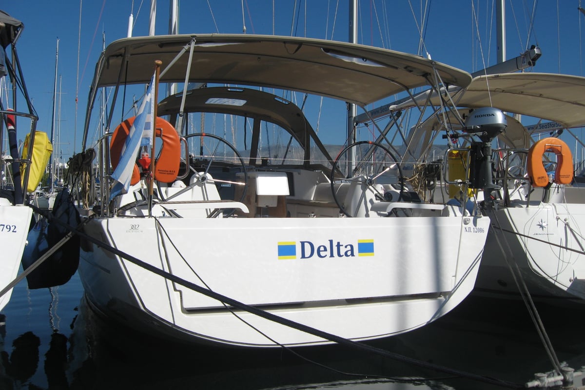 Dufour 382 Grand Large, Delta
