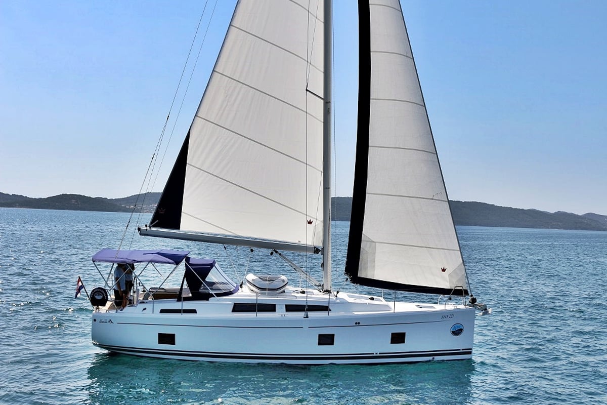 Hanse 418, EVA