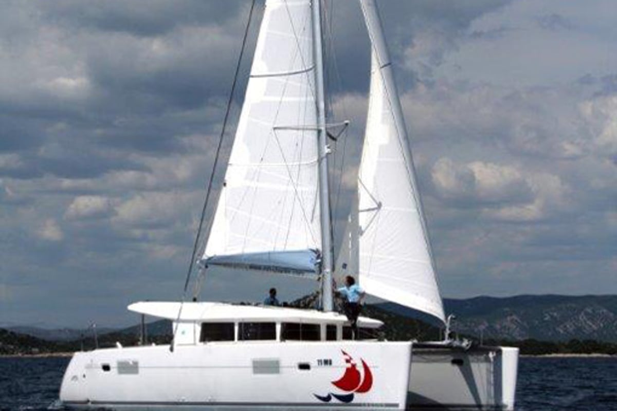 Lagoon 400, Christina
