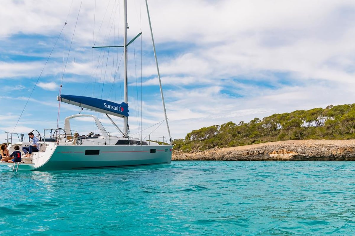 Oceanis 411, Sunsail 41.1 Classic