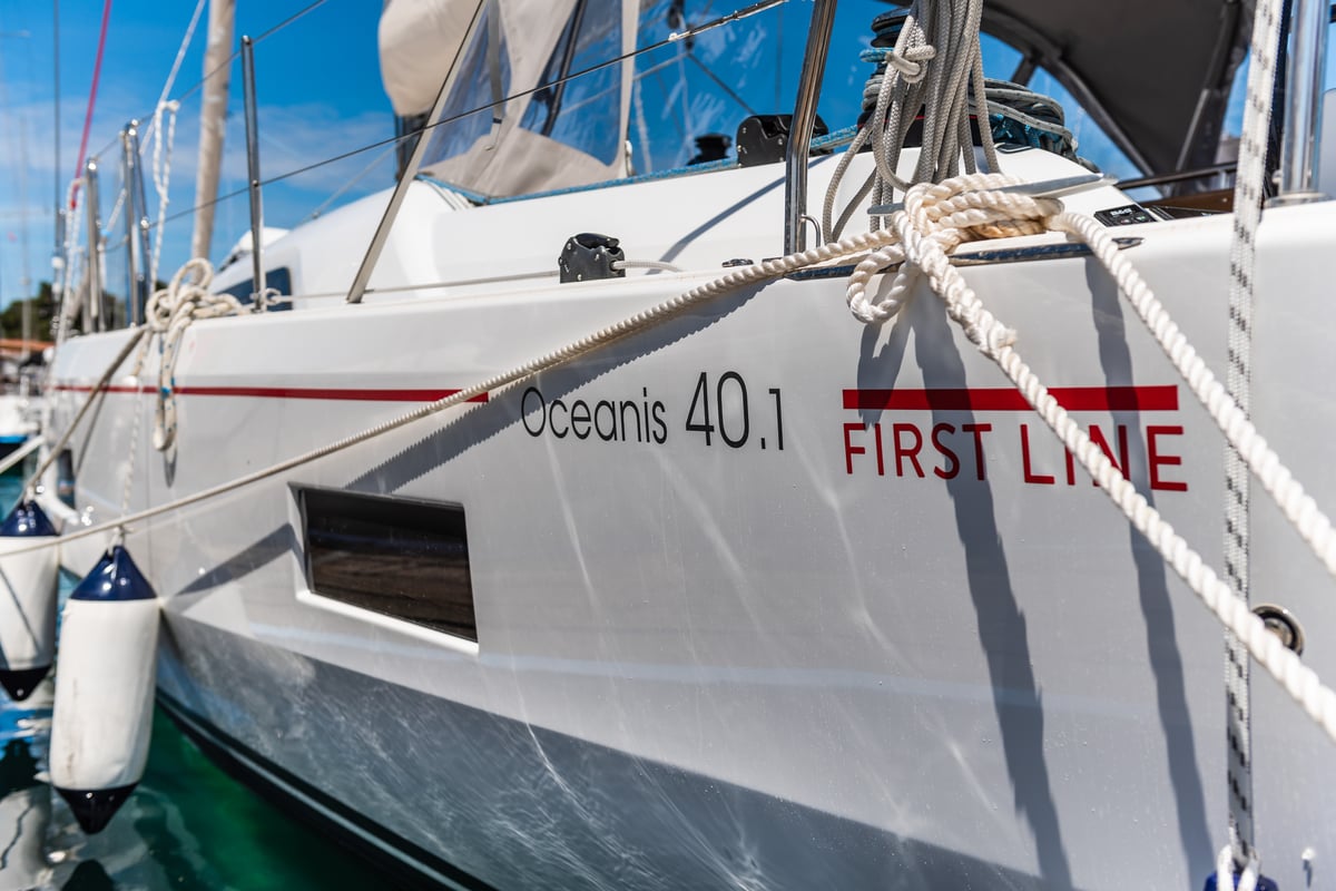 Oceanis 40.1, Poseidon