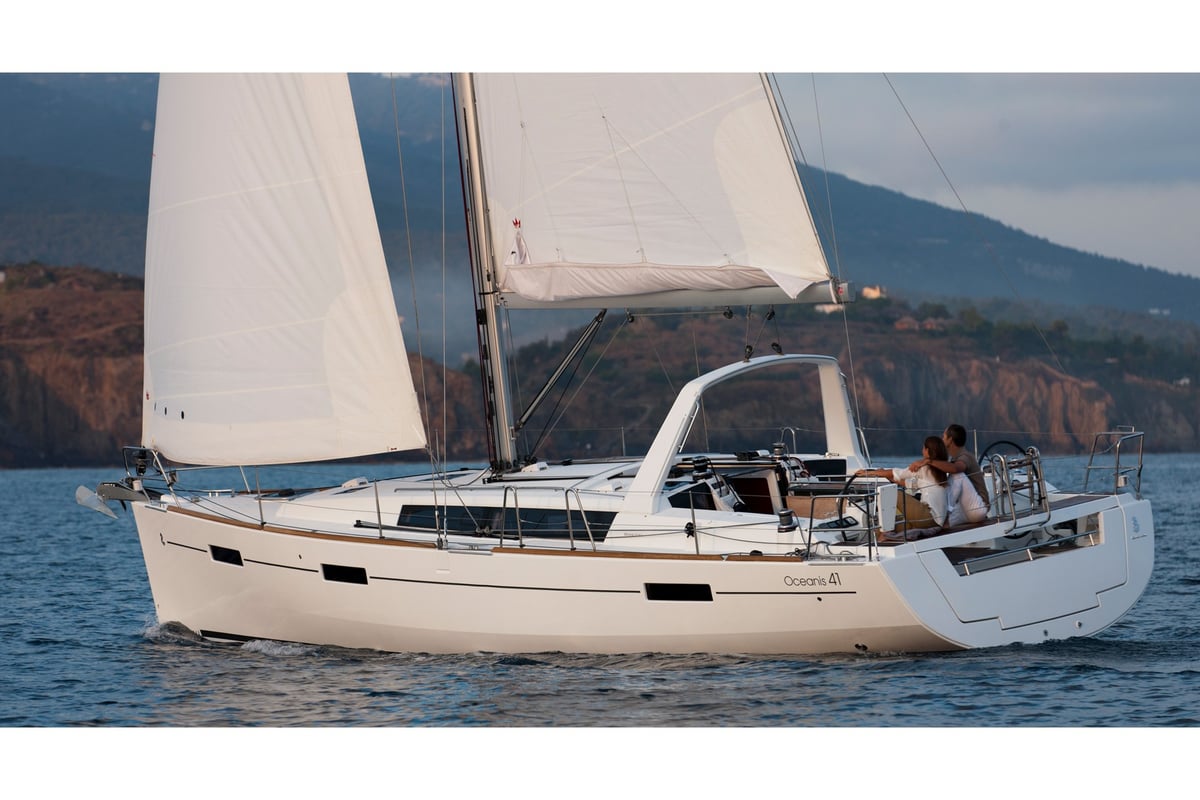 Oceanis 41, BELEZA - | AC | Bowthruster | Solar P