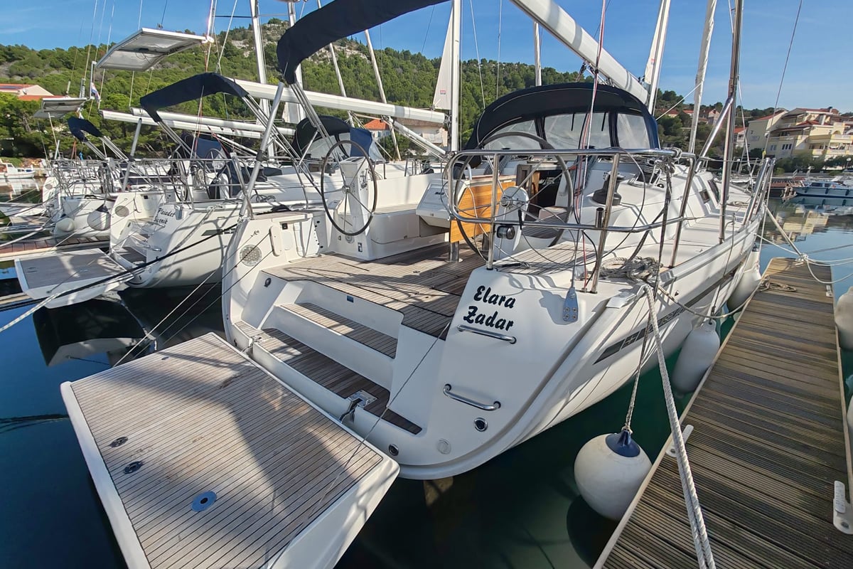 Bavaria Cruiser 46, Elara