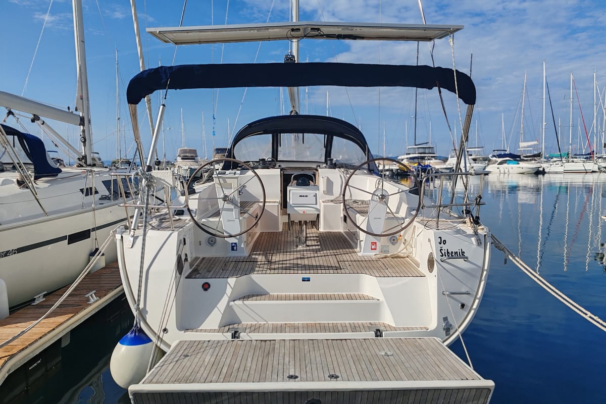Bavaria Cruiser 46, Io