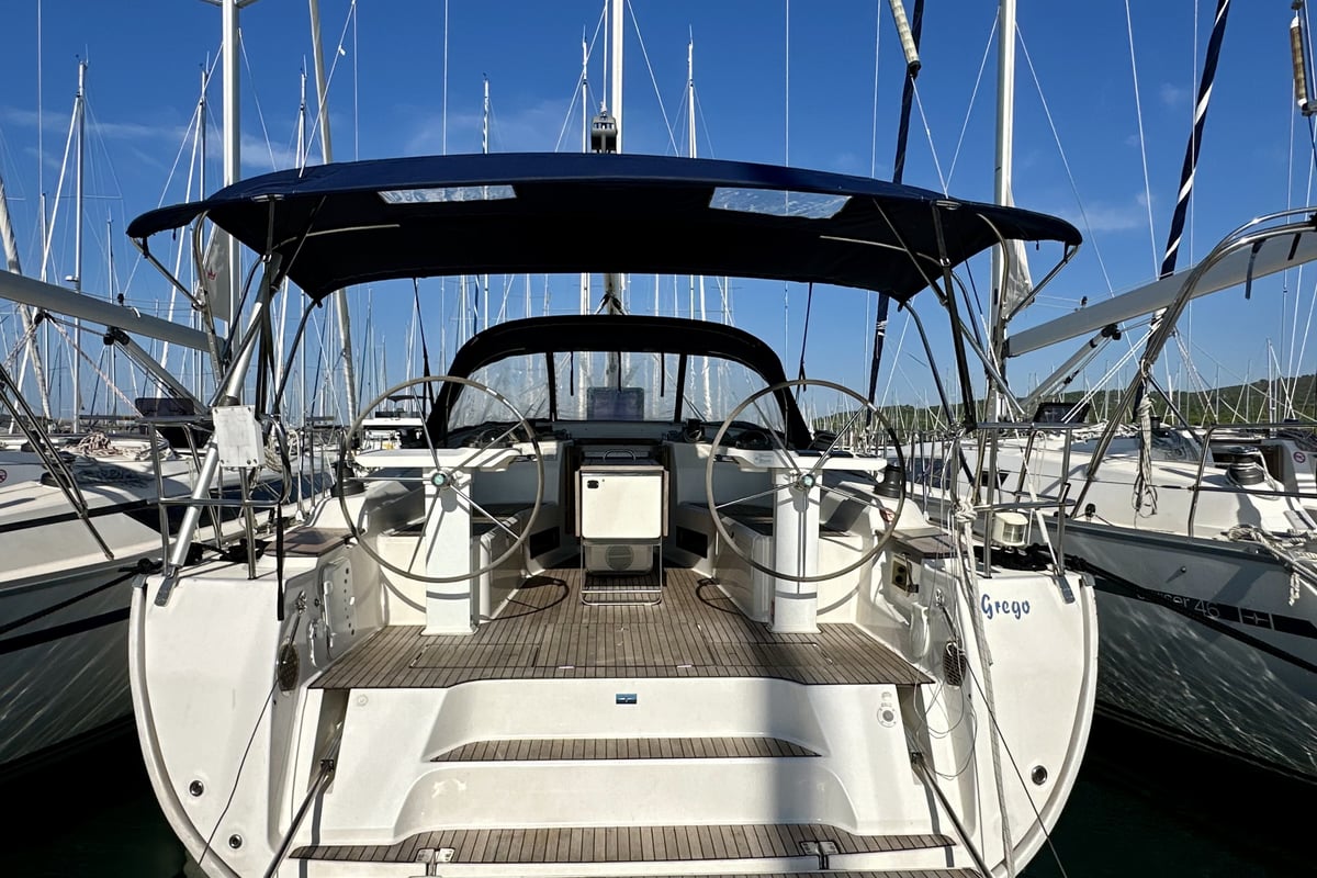 Bavaria Cruiser 45, Grego