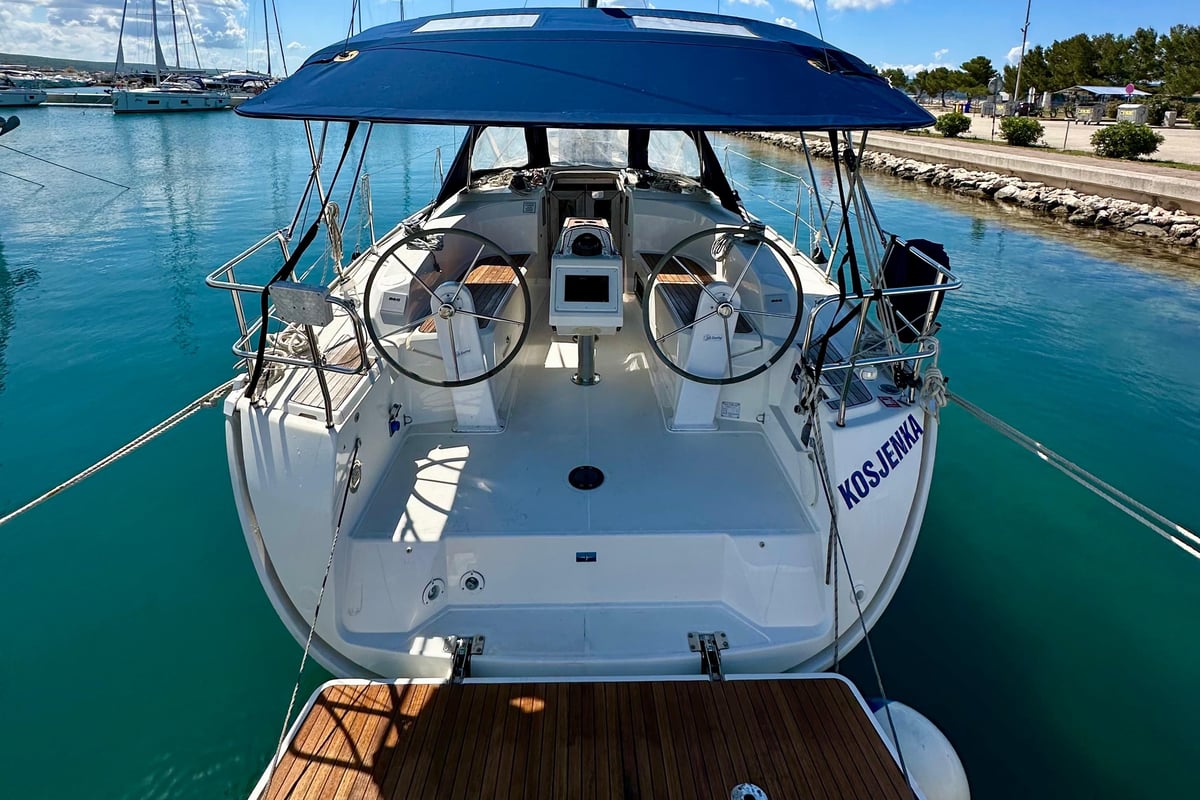Bavaria Cruiser 34, Kosjenka