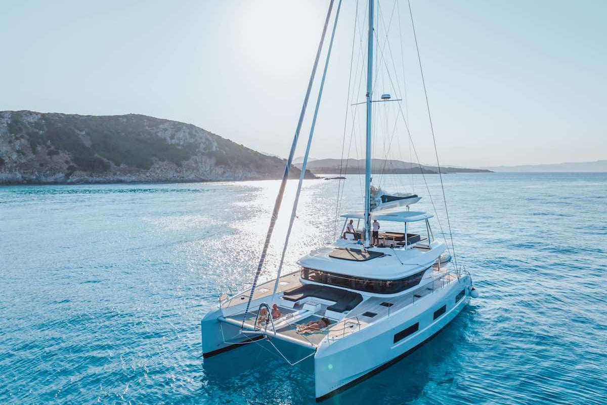 Lagoon 55, Zeri - FIRST CLASS