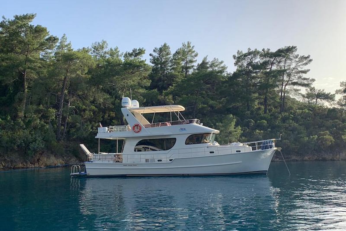 Motoryacht, Atil