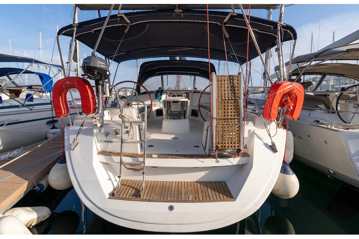 Sun Odyssey 44 i, Beethoven ( with Bowthruster ,Solar Panels)