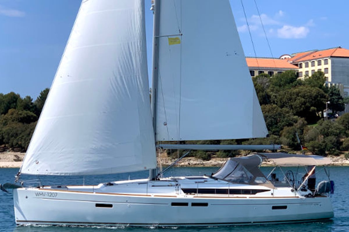 Sun Odyssey 479, Vencel
