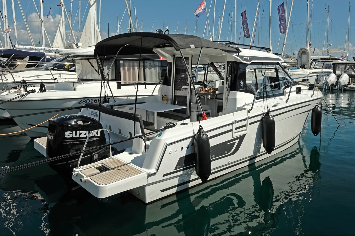 Merry Fisher 795, Nina