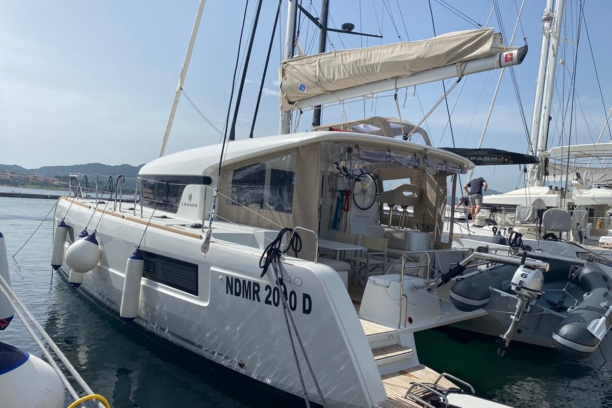 Lagoon 40, Koralia