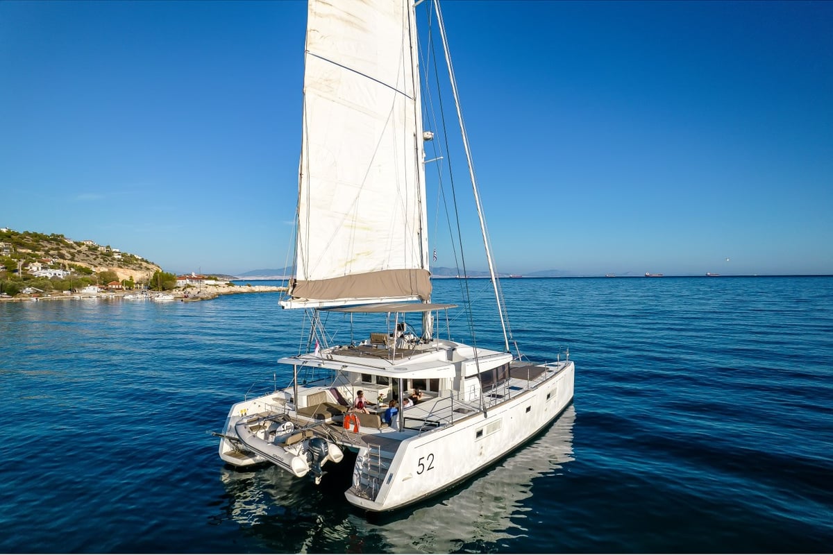 Lagoon 52, White Pearl