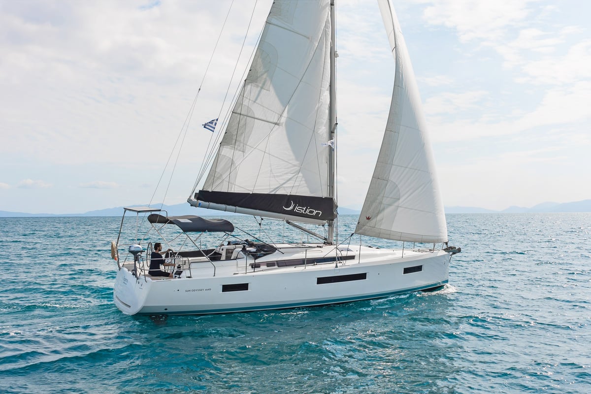 Sun Odyssey 440, Esperos