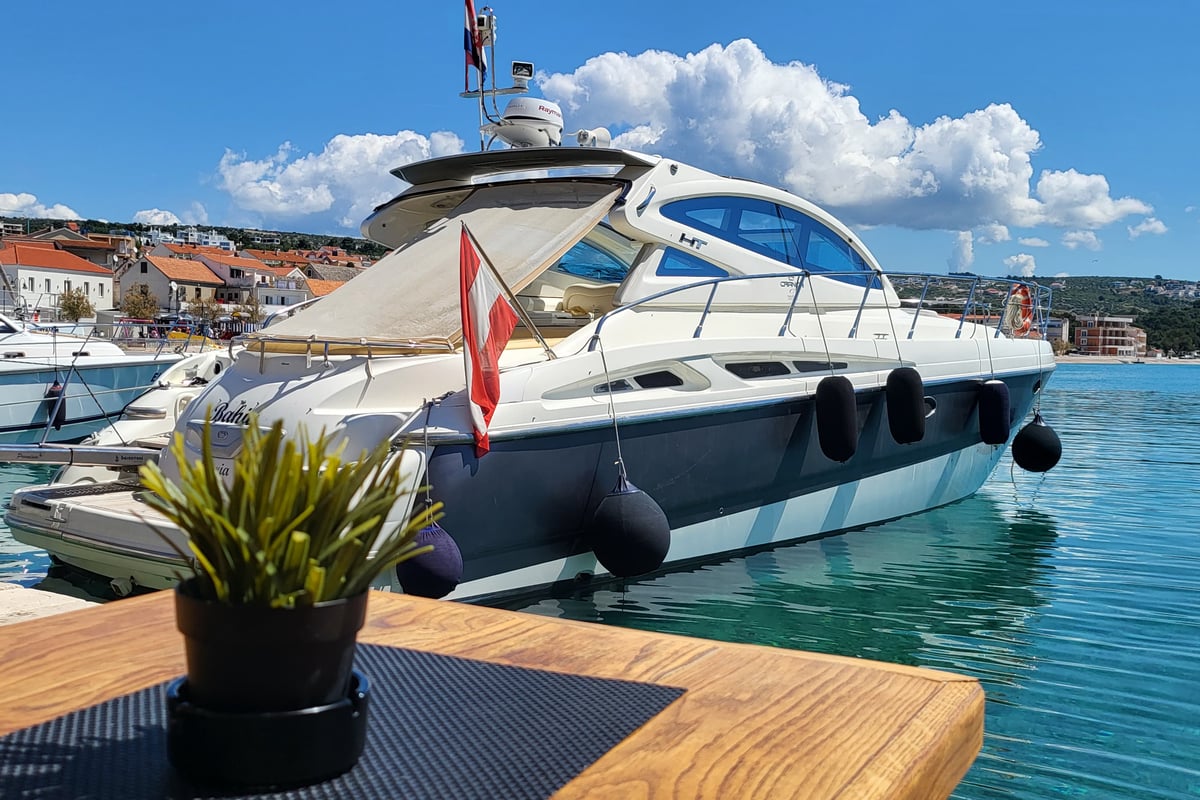 Motoryacht, Bahia Gloria