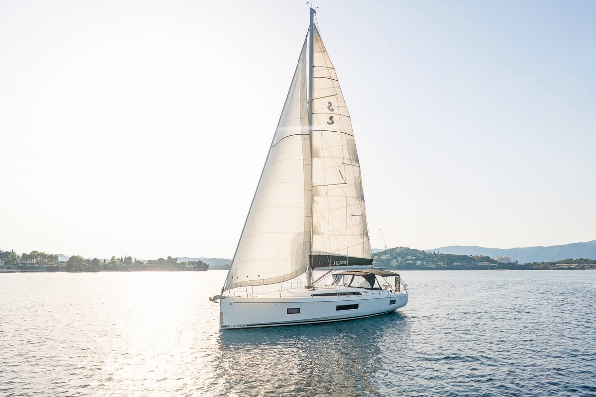 Oceanis 51.1, Babakita
