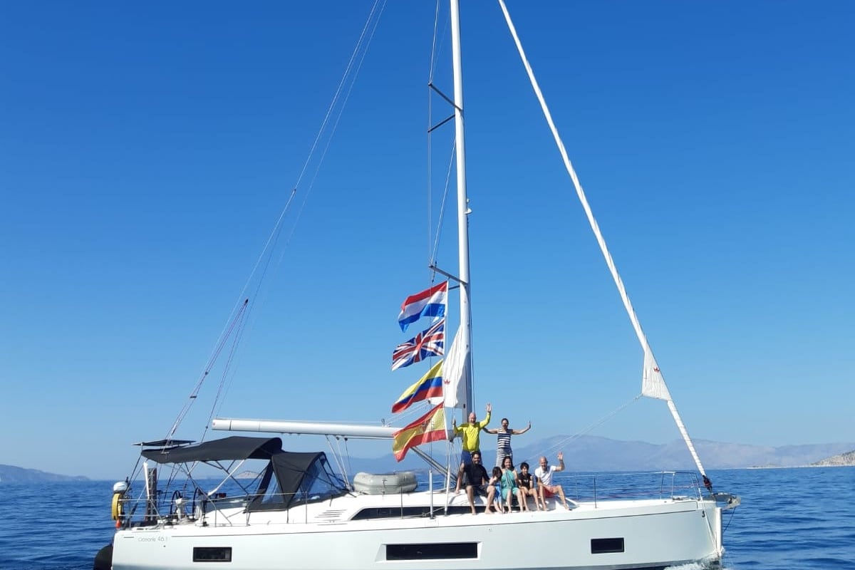 Oceanis 46.1, Bar-Bar